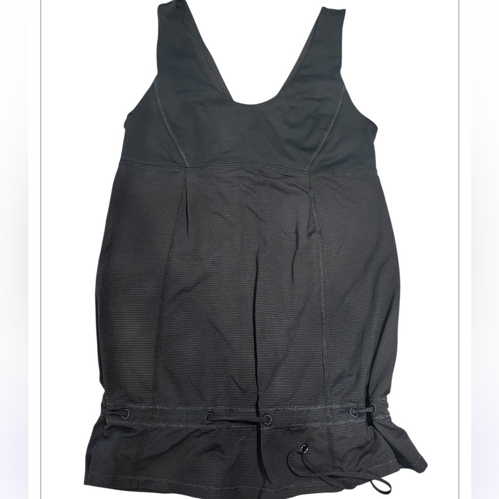 Lululemon 🍋 Black Cinch Bottom Tank with Metal Accent/Stretch/P2P13
